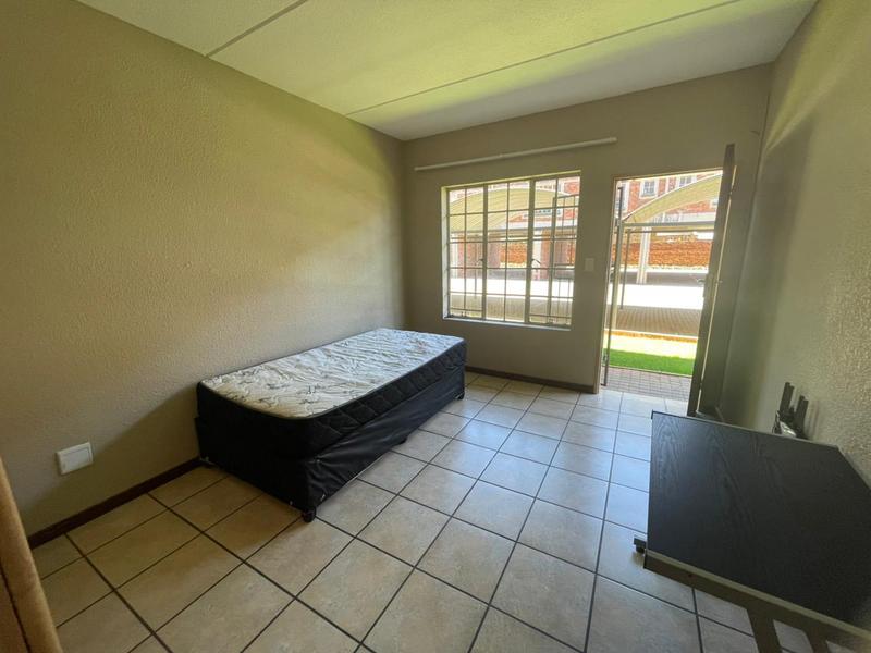 To Let 2 Bedroom Property for Rent in Die Bult North West